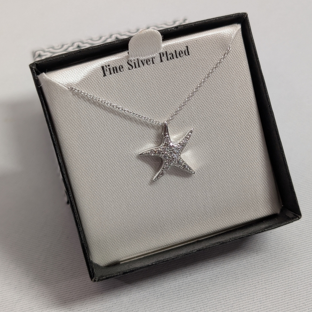 New Silver Plated Starfish Necklace